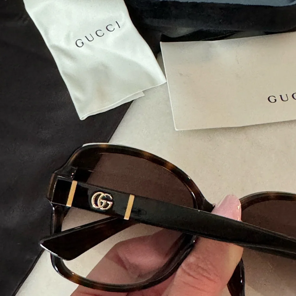 New Gucci Sunglasses - Picture 14 of 15